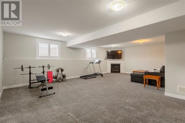 4052 Applewood Dr, House other with 5 bedrooms, 3 bathrooms and null parking in Petrolia ON | Image 32