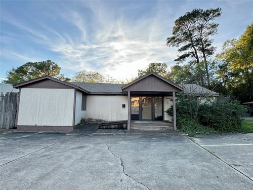 903 Pine Tree Rd, Longview, TX, 75604-4028 | Card Image