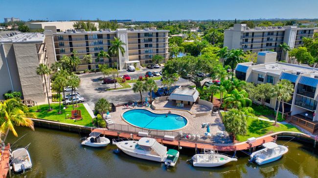 UNIT-202 - 16 Royal Palm Way, Condo with 2 bedrooms, 2 bathrooms and null parking in Boca Raton FL | Image 48