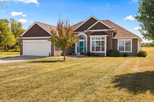2477 Snyder Rd, Willard, OH, 44890-9034 | Card Image
