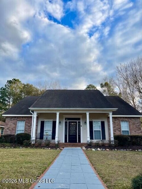 8421 Makiki Dr, Diamondhead, MS, 39525-4025 | Card Image