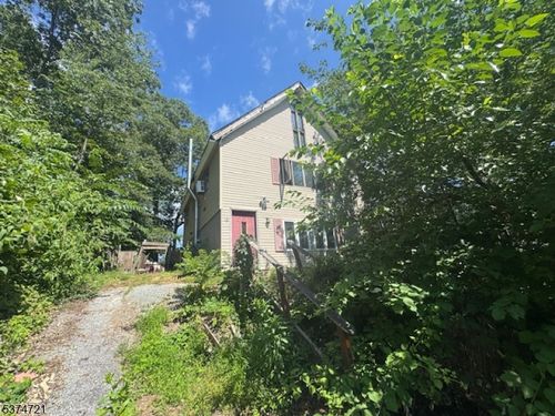 10 Summit Dr, Sussex, NJ, 07461-1240 | Card Image