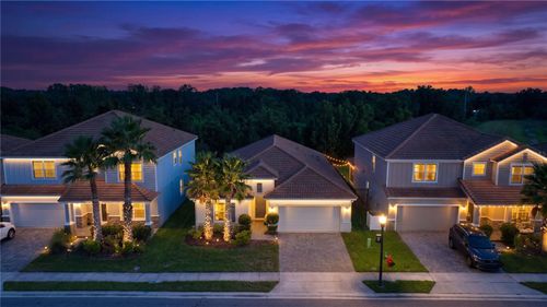 1111 Oak Bluff Dr, Davenport, FL, 33837-3688 | Card Image