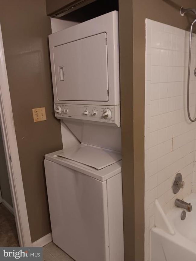 1647-C - 1647 Carriage House Ter, Condo with 1 bedrooms, 2 bathrooms and null parking in SILVER SPRING MD | Image 18