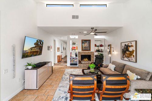 1244 E Andreas Rd, Palm Springs, CA, 92262 | Card Image