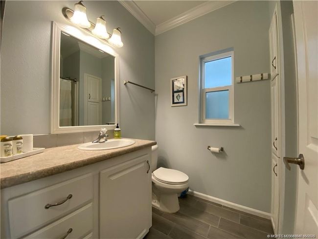 142 Ne Coastal Dr, House other with 2 bedrooms, 2 bathrooms and 2 parking in Ocean Breeze FL | Image 13
