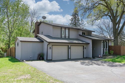 1158 Rockstone Ln, New Brighton, MN, 55112-1614 | Card Image