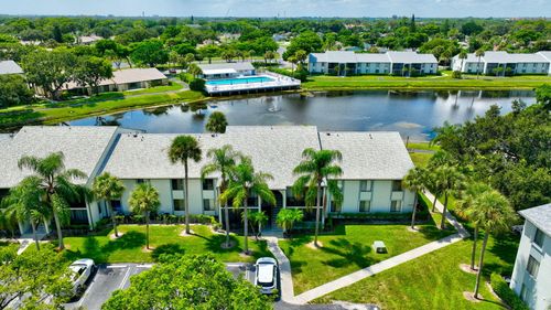 f2-1010 Green Pine Blvd, West Palm Beach, FL, 33409-7022 | Card Image