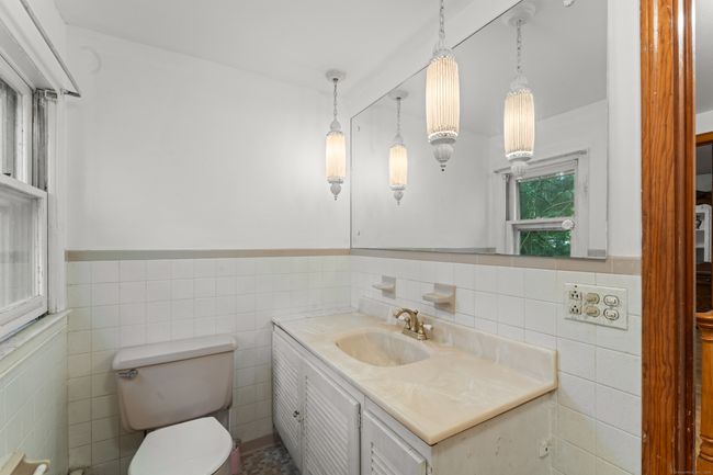 120 Pulaski Hwy, House other with 3 bedrooms, 2 bathrooms and 1 parking in Ansonia CT | Image 23