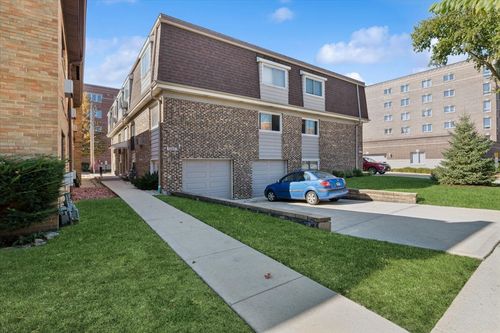 apt-3c-1363 Brown St, Des Plaines, IL, 60016-4393 | Card Image