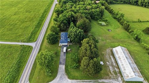 703 Ne 102p Rd, Clinton, MO, 64735-9497 | Card Image