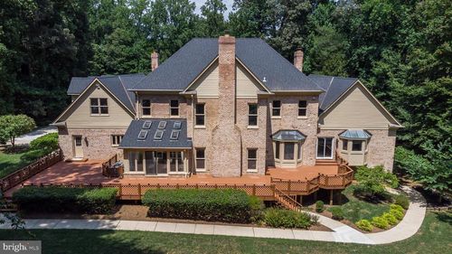 11111 Devereux Station Ln, Fairfax Station, VA, 22039-2339 | Card Image