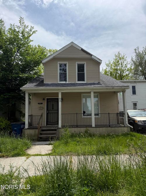 937 Prouty Ave, Toledo, OH, 43609-3221 | Card Image
