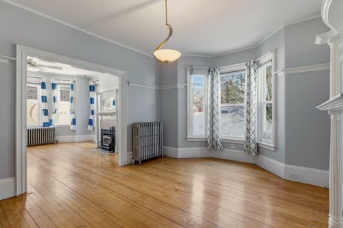 514 Middle St, Portsmouth, NH, 03801-5018 | Card Image