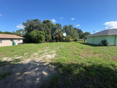 3804 Avenue M, Fort Pierce, FL, 34947-1866 | Card Image