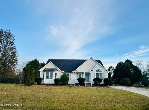 2887 Schooner Lane, Grimesland, NC, 27837 | Card Image