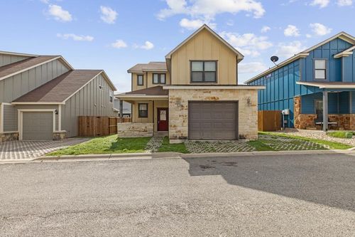 15-510 Mueller St, Fredericksburg, TX, 78624 | Card Image
