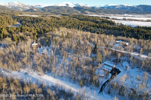 2617 Apsaroke Trl, Tetonia, ID, 83452-5010 | Card Image