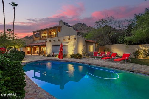 7131 N 40th St, Paradise Valley, AZ, 85253-2808 | Card Image