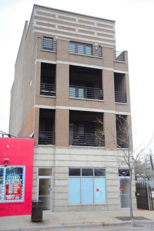 2-2903 W Irving Park Rd, Chicago, IL, 60618-3587 | Card Image