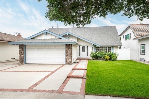 14911 Featherhill Rd, Tustin, CA, 92780-6720 | Card Image