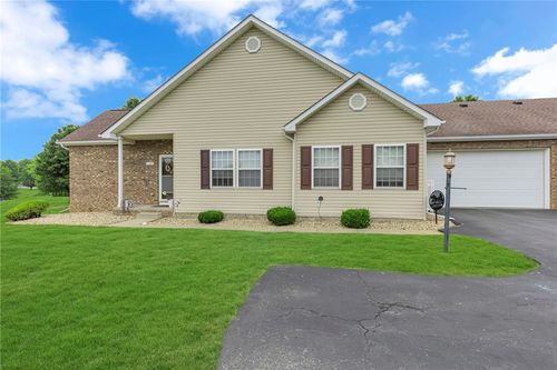 106 Clearwater Dr, Ellwood City, PA, 16117-3058 | Card Image