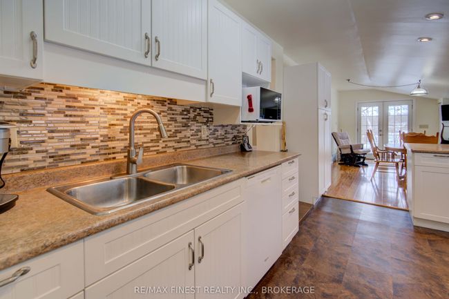 14064 County Rd 38, House other with 3 bedrooms, 2 bathrooms and 5 parking in Sharbot Lake ON | Image 9