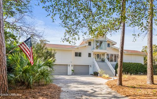 72 Lost Island Rd, Beaufort, SC, 29907-1612 | Card Image
