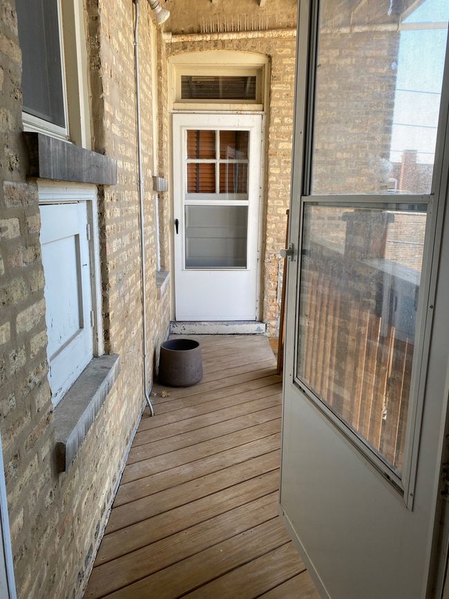 APT-3E - 1702 W Catalpa Ave, Home with 2 bedrooms, 1 bathrooms and null parking in Chicago IL | Image 16
