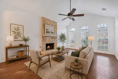 4600 Rivka Cv, Austin, TX, 78741-7359 | Card Image