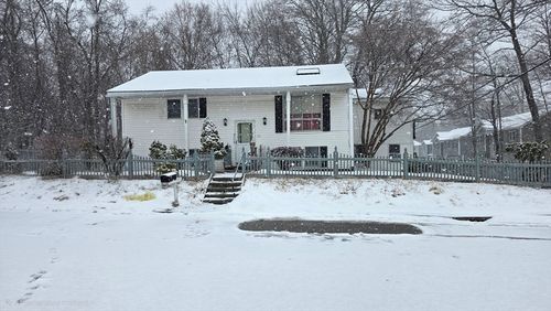 37 Gates Rd, Worcester, MA, 01603 | Card Image