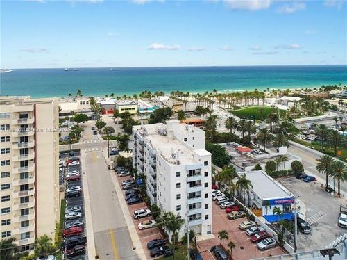 apt-101-2900 Banyan St, Fort Lauderdale, FL, 33316-1529 | Card Image
