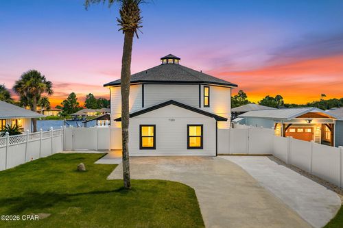7320 S Lagoon Dr, Panama City, FL, 32408-5402 | Card Image