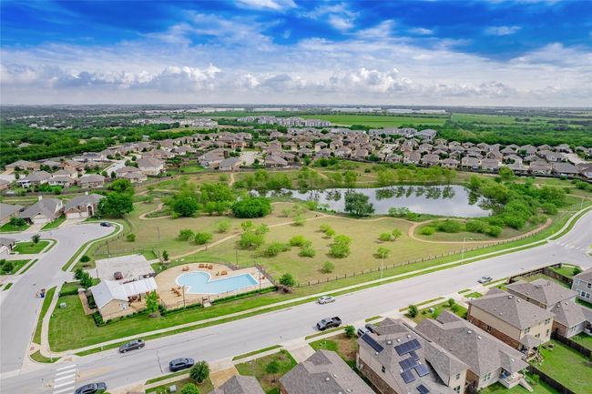 6900 Midlothian Dr, House other with 5 bedrooms, 4 bathrooms and 2 parking in Austin TX | Image 39