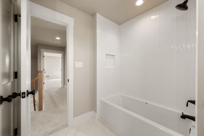207 W 7 Th St, House other with 4 bedrooms, 3 bathrooms and null parking in Justin TX | Image 33