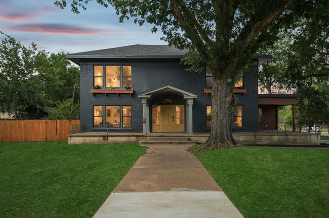 View of front of home with a porch | Image 39