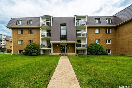 11-35 Centennial St, Regina, SK, S4S6P8 | Card Image