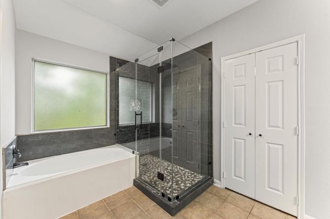 1907 Vineyard Hill Ct, House other with 3 bedrooms, 2 bathrooms and 2 parking in Pearland TX | Image 20