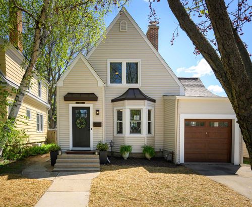 653 Sheldon St, Madison, WI, 53711-1977 | Card Image