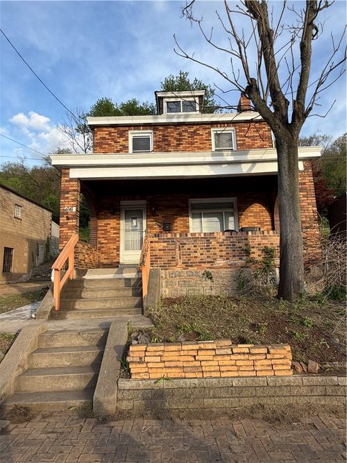 640 W 7th Ave, West Homestead, PA, 15120-1038 | Card Image