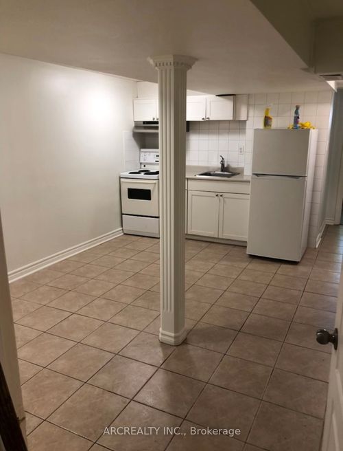 lower-level-218 Altamira Road, Richmond Hill, ON, L4C4E1 | Card Image