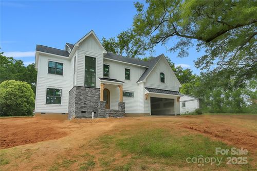 4918 Buckingham Dr, Charlotte, NC, 28209-3510 | Card Image