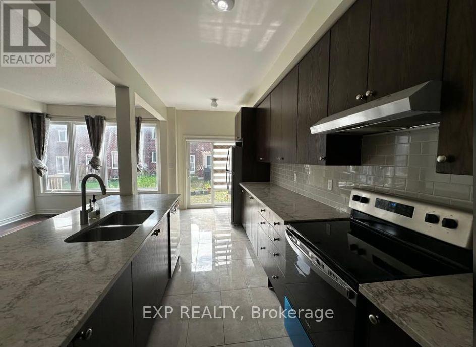 Residential Lease in Oshawa (Eastdale) 4