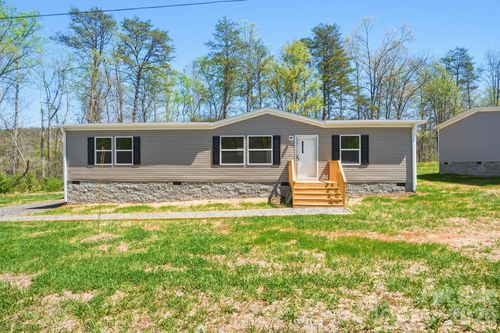 95 Peaceful Hill Dr, Old Fort, NC, 28762-0227 | Card Image