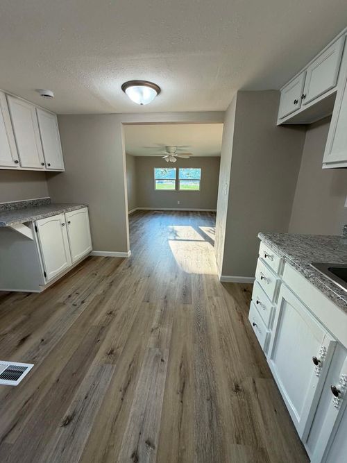 27-3705 W Locust Street, Davenport, IA, 52804 | Card Image