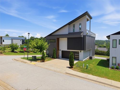 277 S Paddock Loop, Fayetteville, AR, 72701-4548 | Card Image