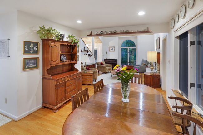 Dining Area | Image 15