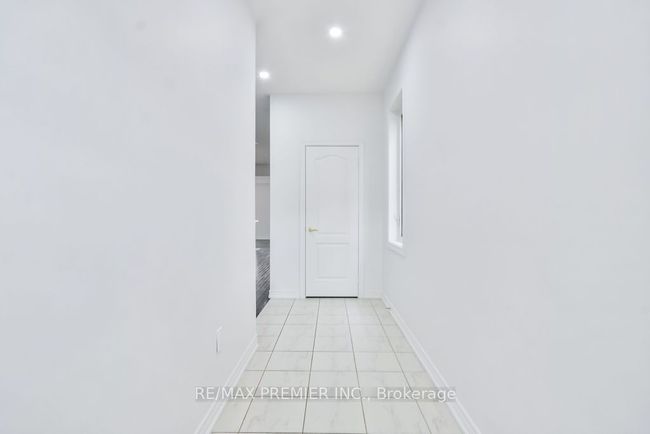 51 Sasco Way, House other with 4 bedrooms, 4 bathrooms and 4 parking in Angus ON | Image 4