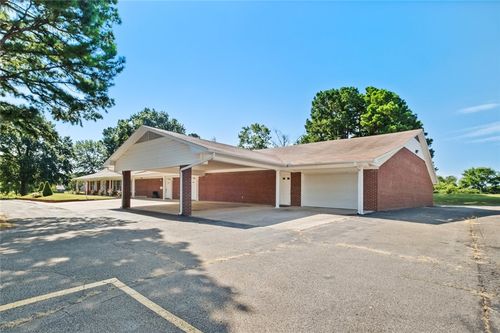 1400 W Locust St, Stilwell, OK, 74960-3224 | Card Image