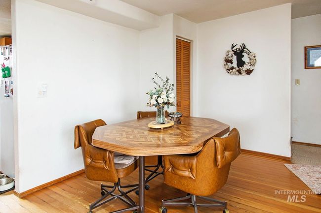 134 Maple Ave, Home with 2 bedrooms, 1 bathrooms and 2 parking in Hansen ID | Image 22